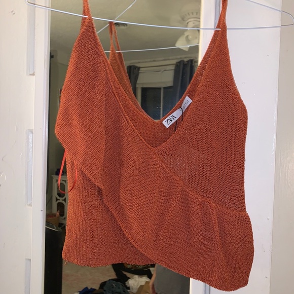 Zara sleeveless sweater top - Picture 2 of 2